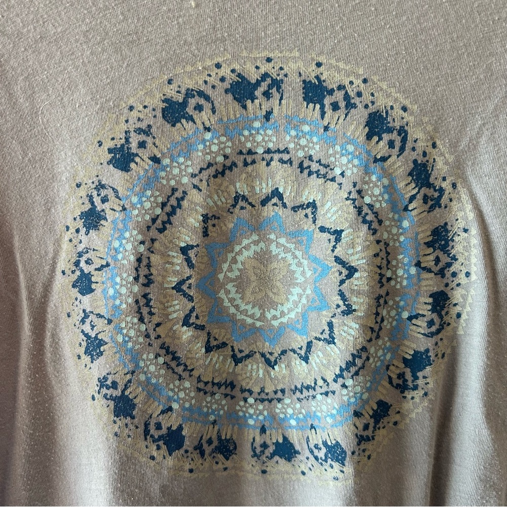 Columbia Women's Light Gray Mandala Tee - Picture 4 of 5
